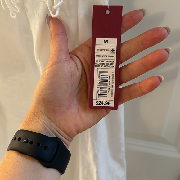 Medium white top - straps can be worn off the shoulder or as a tank - Picture 3 of 3